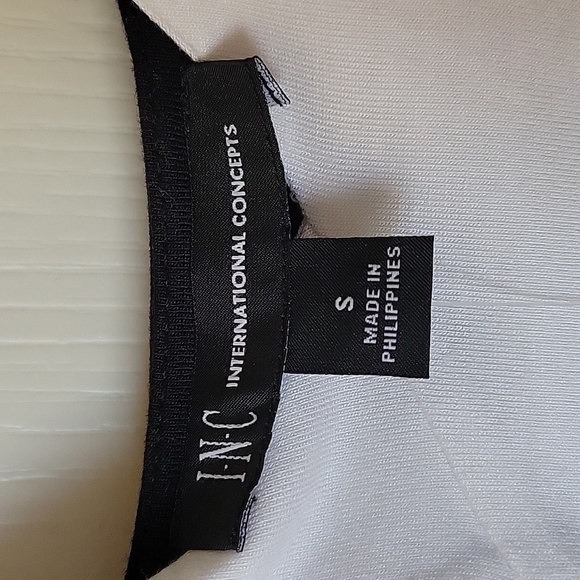 INC International Concepts size S black and white top NWT - Picture 4 of 6